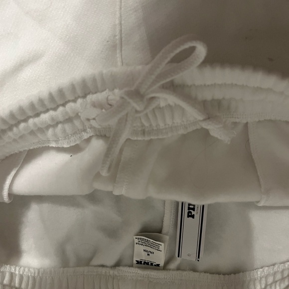 NWT!VSPINK Varsity FullZip White/Gray Fleece Jacket/VSPINK Fleece White Short-M - Picture 14 of 16